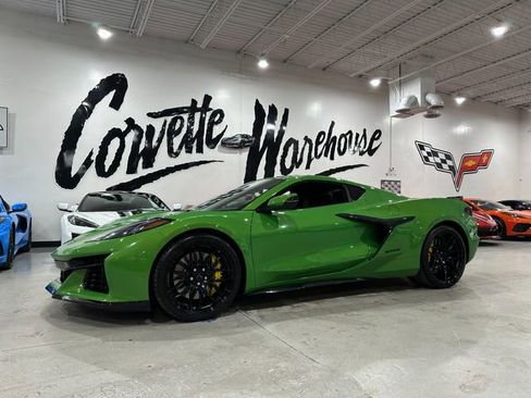Used 2026 Chevrolet Corvette Z06 RWD image 16