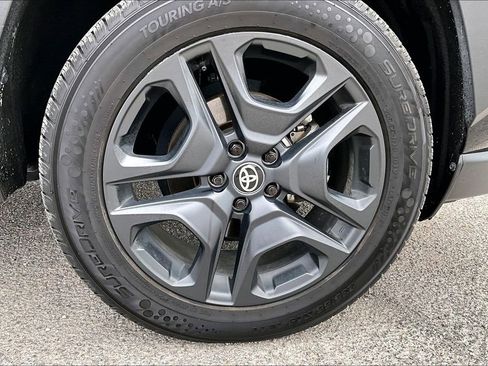 Used 2024 Toyota RAV4 Adventure image 9