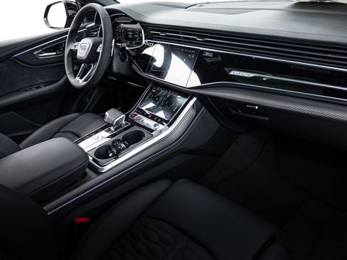 New 2026 Audi RS Q8 performance image 9