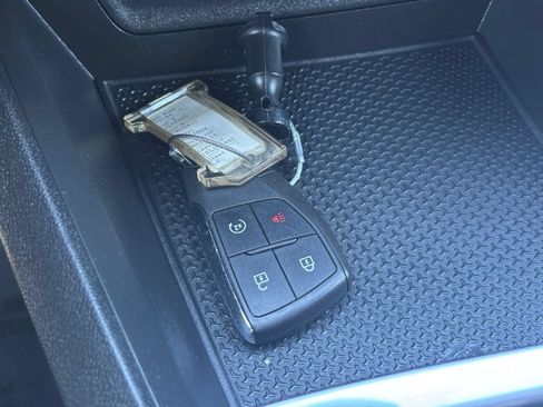 Used 2025 Chevrolet Equinox LT AWD/4WD image 17