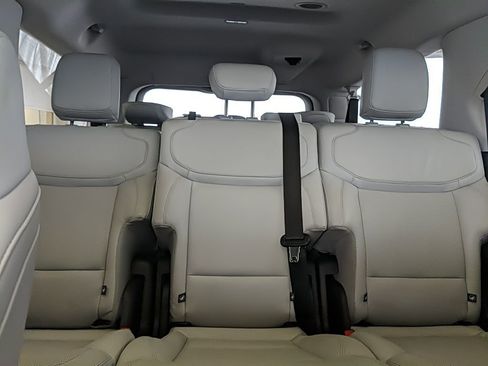 Used 2025 Ford Expedition Max Platinum w/ Driver's Package image 35