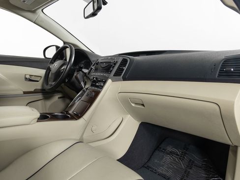 Used 2012 Toyota Venza XLE w/ XLE Premium Pkg image 25