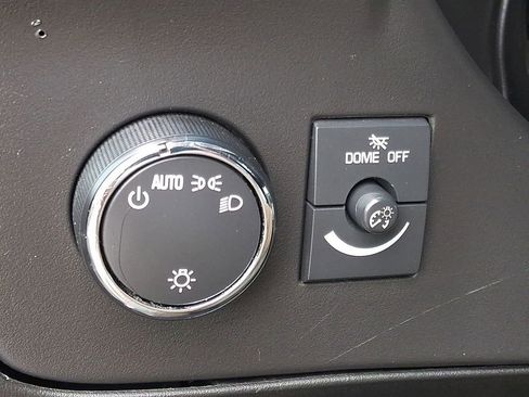 Used 2018 Chevrolet Express 2500 w/ Driver Convenience Package image 22