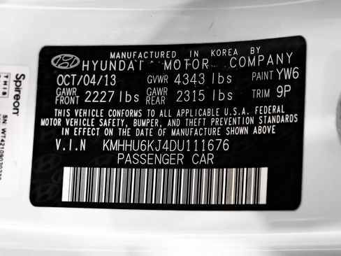 Used 2013 Hyundai Genesis 3.8 RWD image 58
