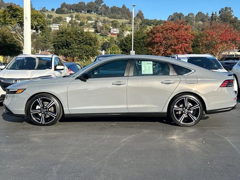 Certified 2025 Honda Accord Sport image 6