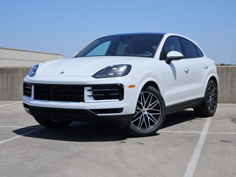 Certified 2026 Porsche Cayenne Coupe AWD/4WD image 1