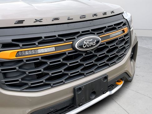Used 2026 Ford Explorer Tremor w/ Tremor Ultimate Package AWD/4WD image 32