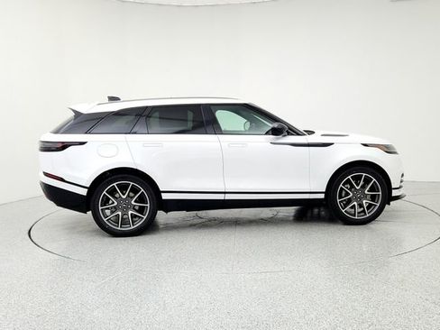 New 2026 Land Rover Range Rover Velar Dynamic SE image 4