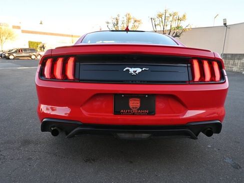 Used 2020 Ford Mustang Coupe RWD image 10