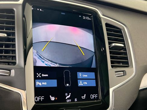 Used 2022 Volvo XC90 T5 Momentum w/ Climate Package image 13