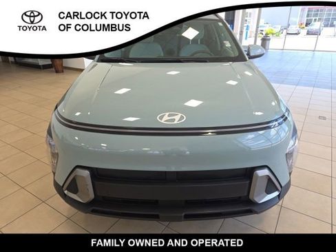 Used 2025 Hyundai Kona SEL FWD image 4