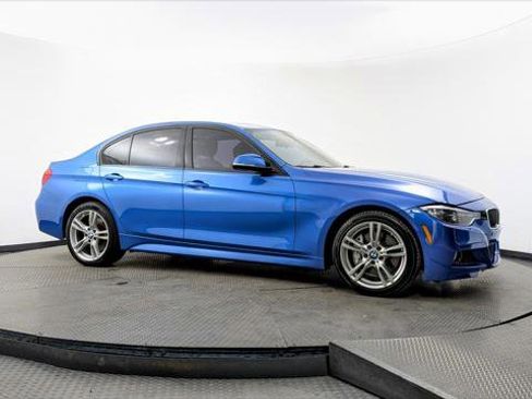 Used 2016 BMW 328i xDrive Sedan w/ M Sport Package image 9