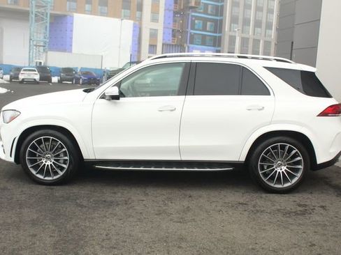 Used 2023 Mercedes-Benz GLE 350 4MATIC w/ AMG Line Exterior image 6
