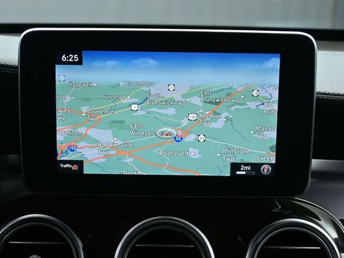 Used 2018 Mercedes-Benz GLC 43 AMG 4MATIC image 29