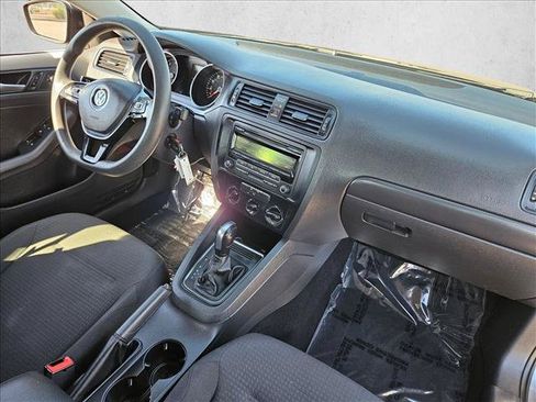 Used 2015 Volkswagen Jetta S FWD image 25