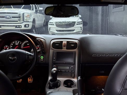 Used 2007 Chevrolet Corvette Z06 w/ Preferred Equipment Group image 18