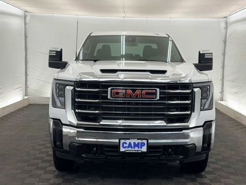 Used 2025 GMC Sierra 3500 SLT w/ X31 Off-Road Package image 9