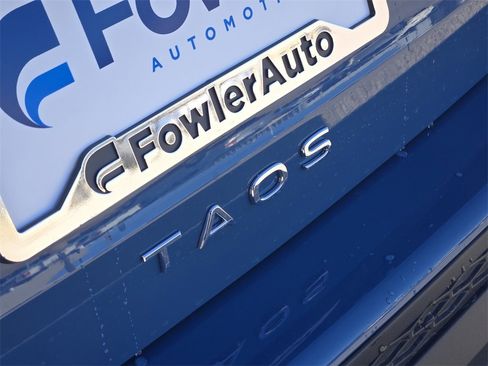 New 2026 Volkswagen Taos SEL image 8