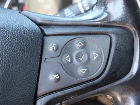 Used 2019 GMC Acadia SLT w/ LPO, Cargo Package FWD image 11