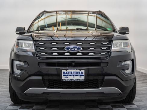 Used 2017 Ford Explorer Limited AWD/4WD image 2