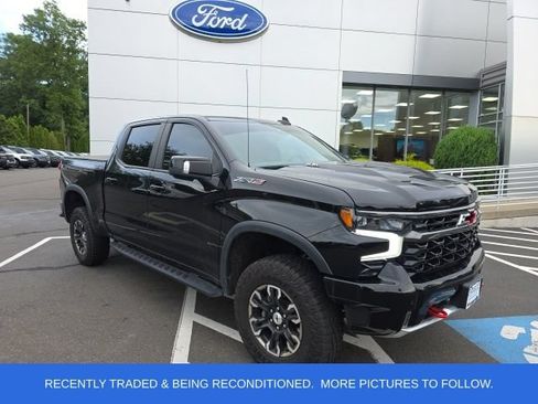 Used 2025 Chevrolet Silverado 1500 ZR2 w/ Technology Package AWD/4WD image 1