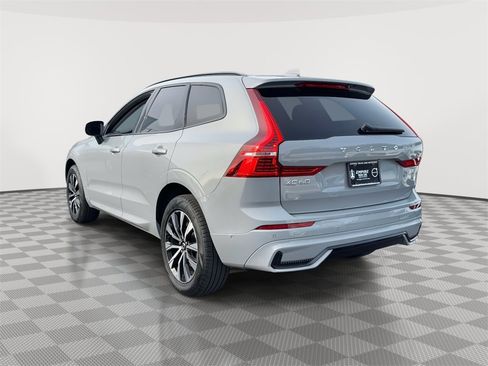 Certified 2025 Volvo XC60 B5 Plus image 5