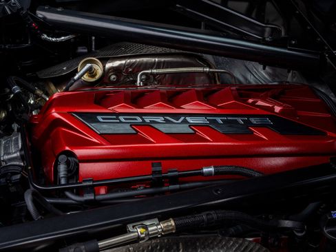 Used 2023 Chevrolet Corvette Stingray Premium Cpe w/ Z51 Performance Package RWD image 19