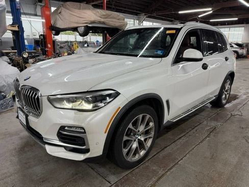 Used 2019 BMW X5 xDrive40i w/ Luxury Seating Package AWD/4WD image 1