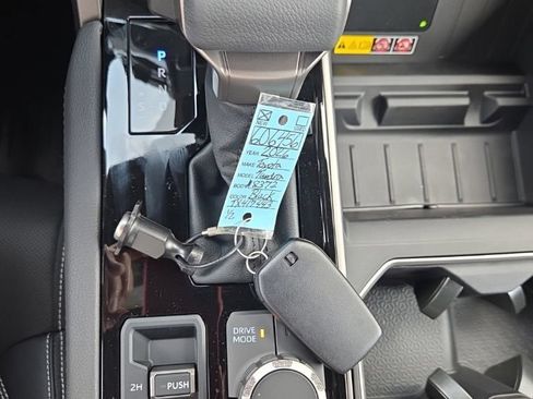 New 2026 Toyota Tundra Limited AWD/4WD image 43