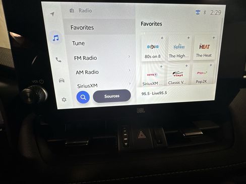 Used 2025 Toyota RAV4 XLE Premium image 23