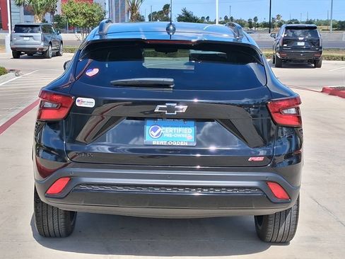 Used 2026 Chevrolet Trax RS w/ Driver Confidence Package FWD image 5