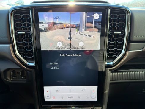 New 2025 Ford Ranger Lariat w/ Black Appearance Package AWD/4WD image 27