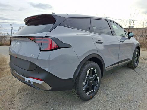 New 2026 Kia Sportage S image 3