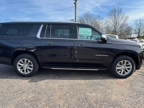 New 2026 Chevrolet Suburban Premier w/ Sun And Tow Package image 4