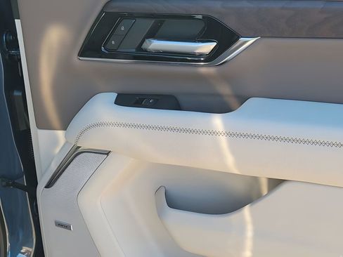 New 2026 GMC Yukon XL Denali w/ LPO, Floor Liner Package image 49