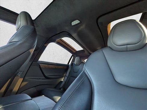 Used 2020 Tesla Model X Long Range image 14