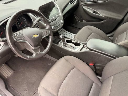 Used 2019 Chevrolet Malibu RS FWD image 3