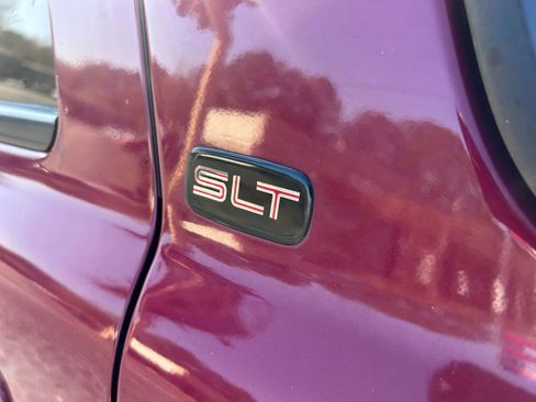 Used 2005 GMC Yukon SLT w/ SLT Preferred Equipment Group image 33