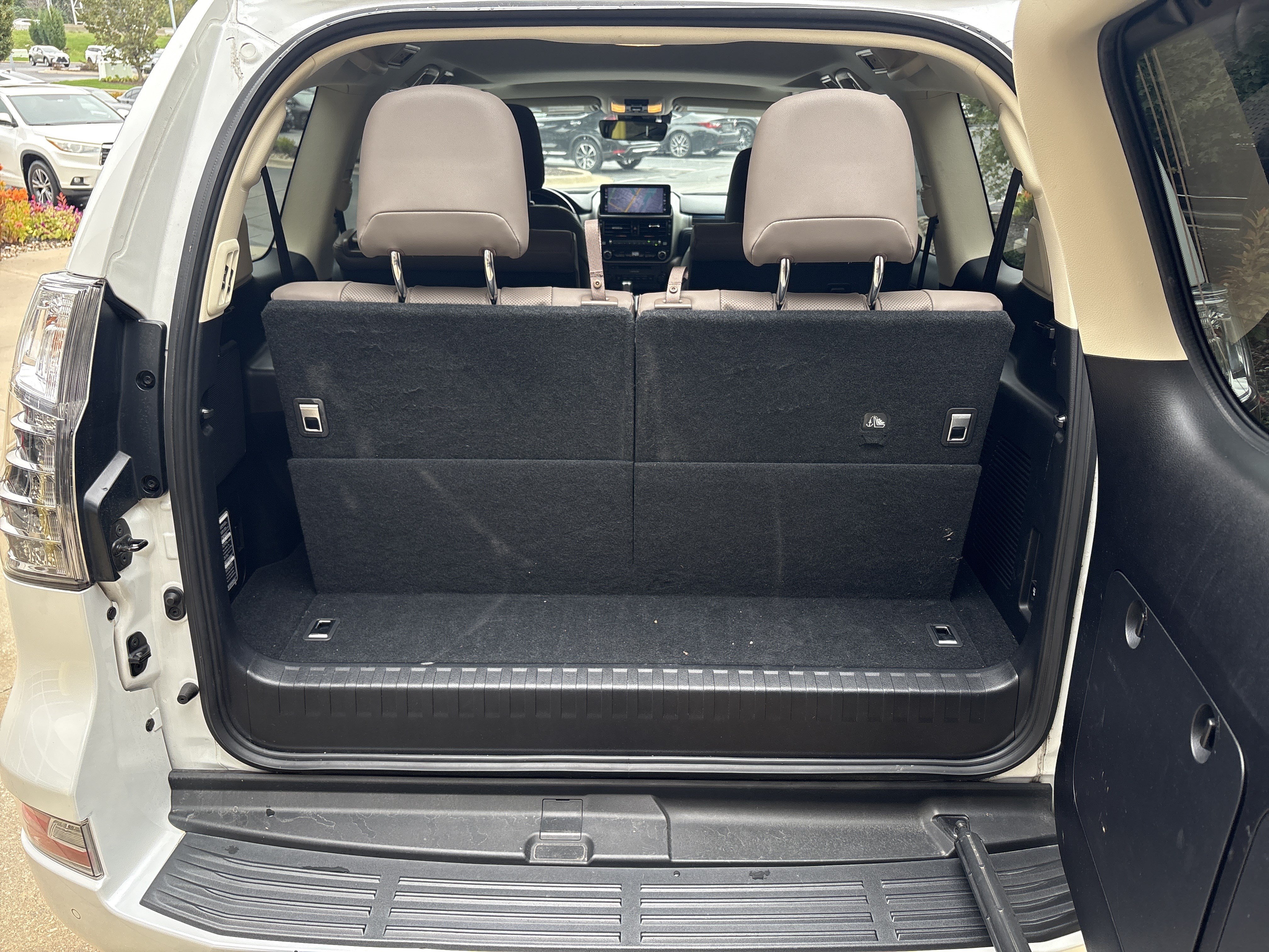 Used 2023 Lexus GX 460 Premium AWD/4WD image 33