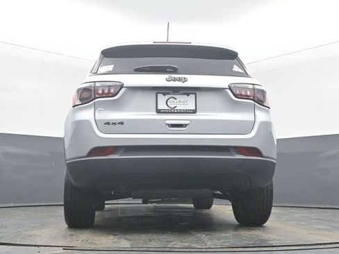 New 2026 Jeep Compass Latitude w/ Sun and Sound Group AWD/4WD image 50