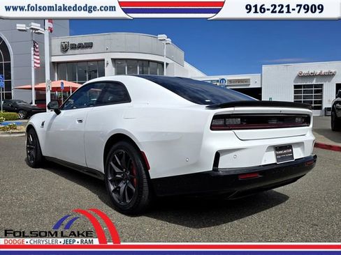 New 2024 Dodge Charger R/T Scat Pack w/ Plus Group image 6