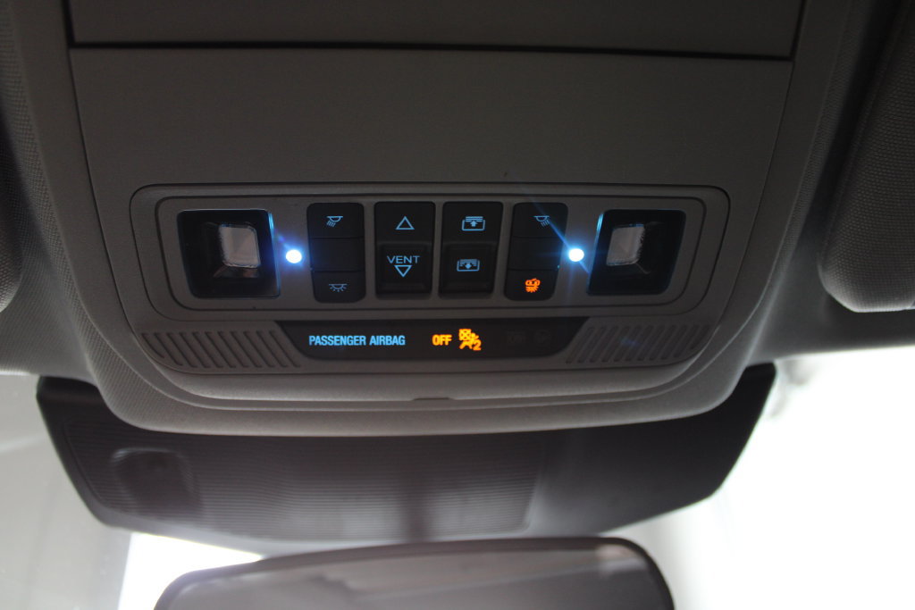 Used 2023 Ford Explorer XLT w/ Equipment Group 202A AWD/4WD image 23