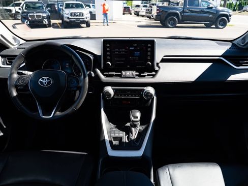 Used 2019 Toyota RAV4 XLE Premium w/ Cold Weather Package AWD/4WD image 8