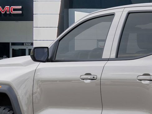 New 2026 GMC Canyon AT4 image 13