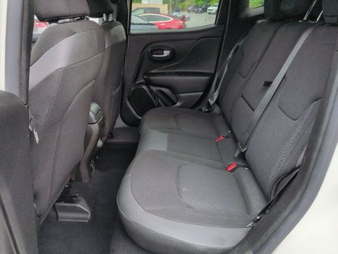 Used 2020 Jeep Renegade Altitude AWD/4WD image 19