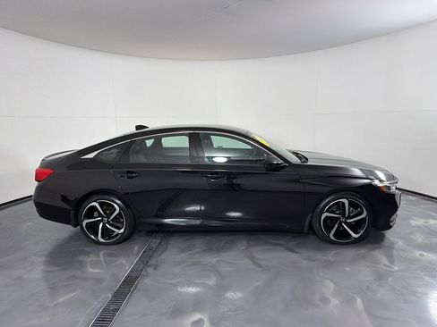 Used 2019 Honda Accord Sport image 4