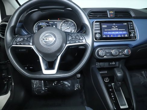 Certified 2025 Nissan Versa SV image 27