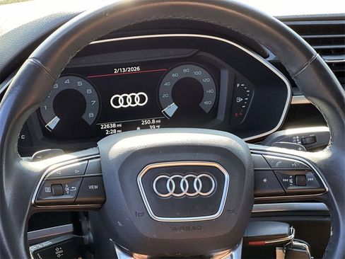 Used 2022 Audi Q3 2.0T Premium image 19