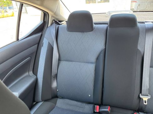 Used 2025 Nissan Versa SV FWD image 39