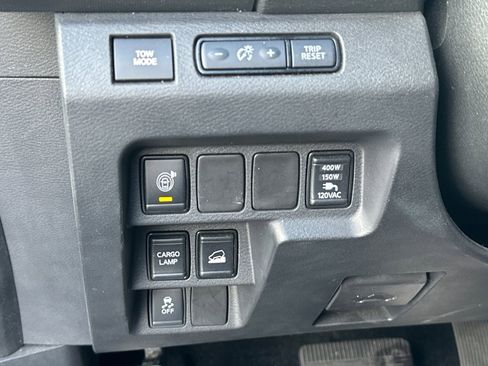 Used 2022 Nissan Frontier SV image 33